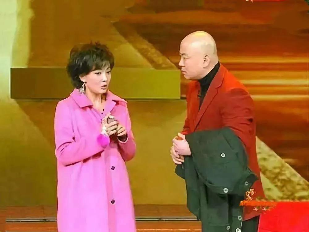 47岁的牛莉结婚了吗,牛莉现在结过几次婚