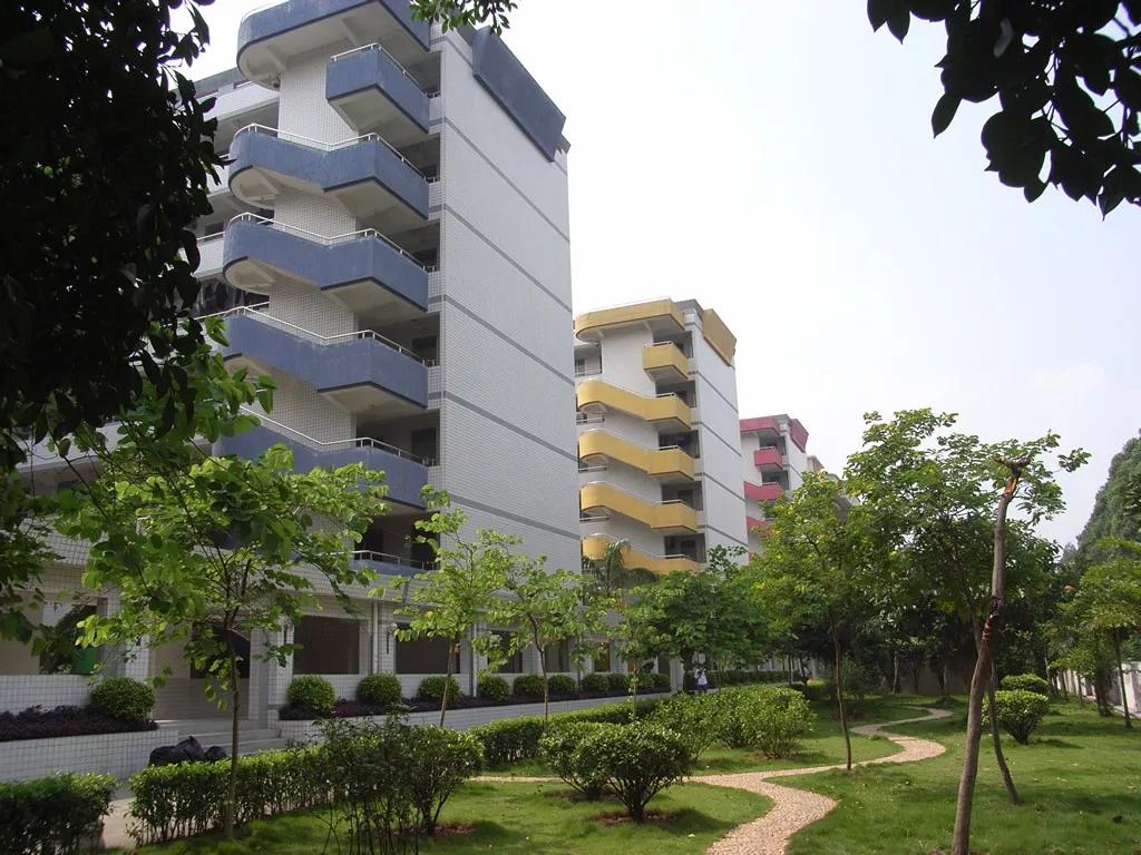 公办学校有哪些好宿舍,来看看各校的大学宿舍