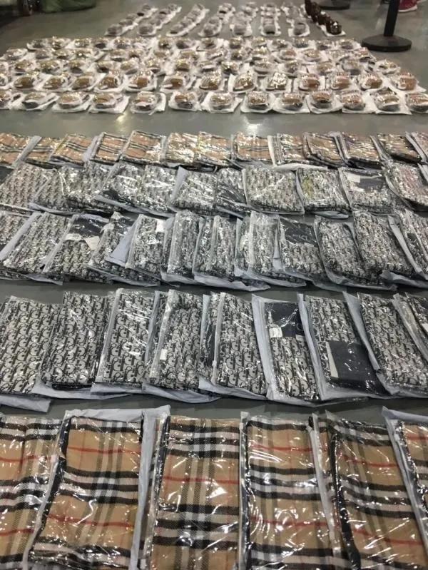 巴宝莉假货被查,龙骧巴宝莉