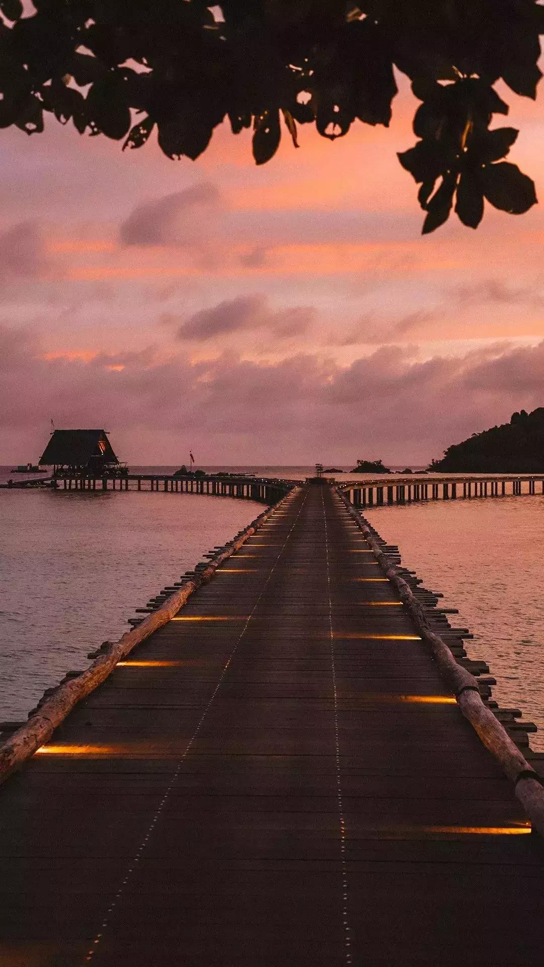 iphone壁纸高清可爱锁屏图文,超好看的iphone壁纸动漫