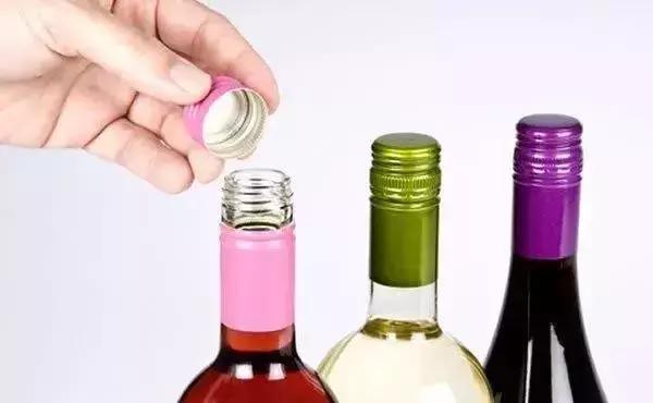 一招识别假红酒,假冒红酒怎么鉴别