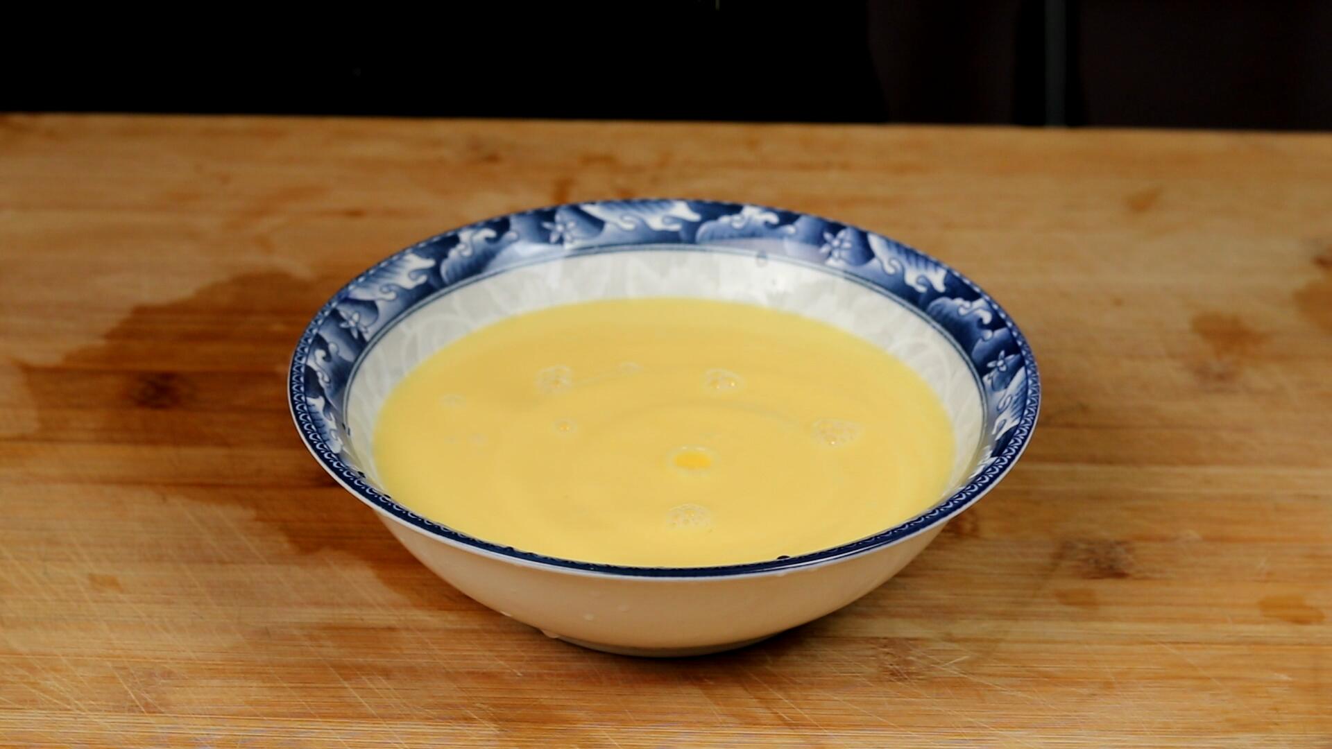 蒸鸡蛋羹加热水好还是凉水好,蒸鸡蛋羹是加凉水还是加热水好