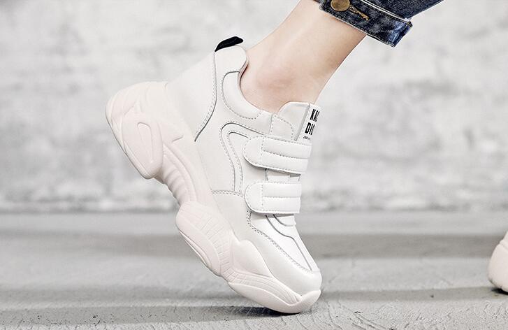 适合夏季穿的透气鞋子,夏天特别透气的鞋子推荐