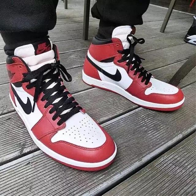 英美海关查获莆田假冒鞋,查获7000双莆田假鞋