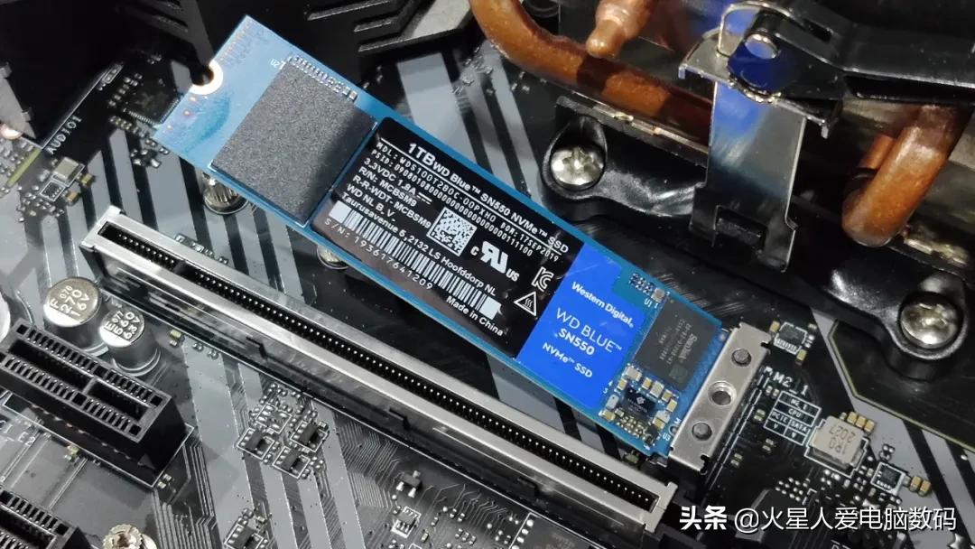 微星b75主板怎么装固态硬盘,微星b560主板插固态硬盘