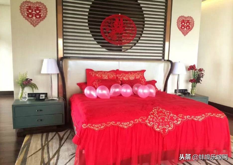 结婚时准备四件套还是八件套？中国红到洋气红只有一步之遥