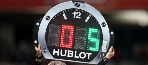 中超换人名额从3个增至5个,中超换人次数