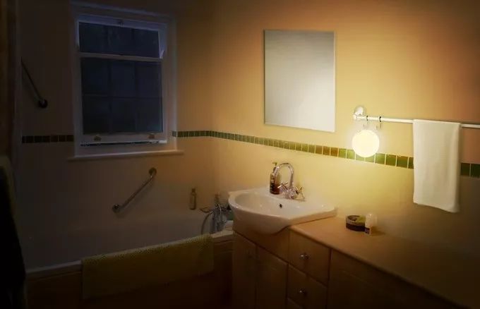 这盏灯,这盏灯又轻又亮