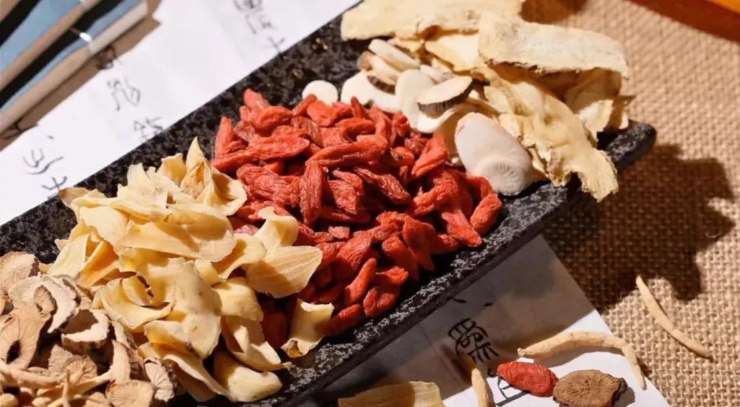 做了支架手术后出现胸闷胸痛,放了支架后还是感觉胸闷和胸痛