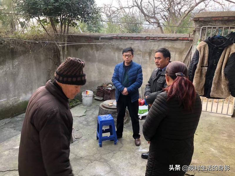 弟弟没钱买房没钱结婚姐姐不帮忙,弟弟结婚没房子逼姐姐离婚后续