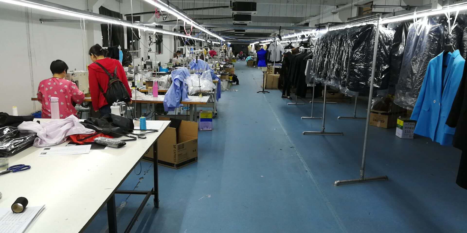 定做校服电话,校服定制各学校校服免费上门量体