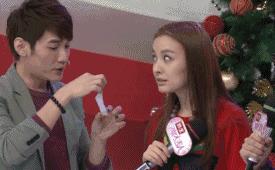 浣犵殑鐪奸湝鏄孩姒滃悧,浣犵殑鐪艰啘鏄笉鏄创閿欎簡