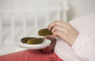 为啥孕妇吃冷的拉肚子,为什么孕妇一吃凉的就想吐