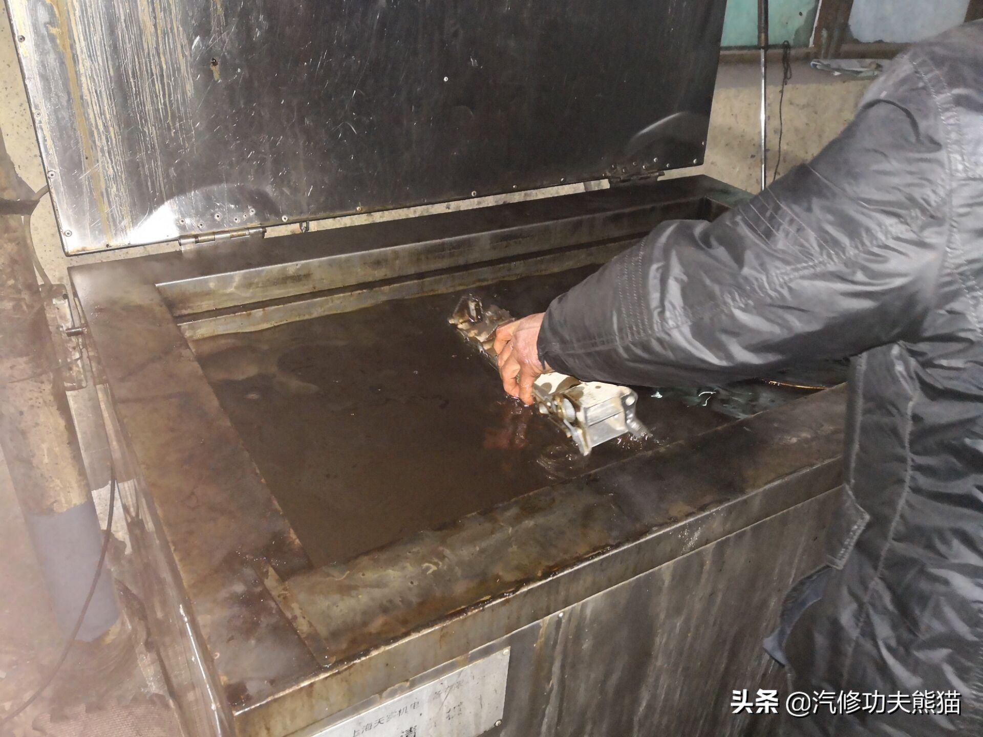 途观1.8t发动机烧机油维修多少钱,途观1.8t烧机油彻底解决