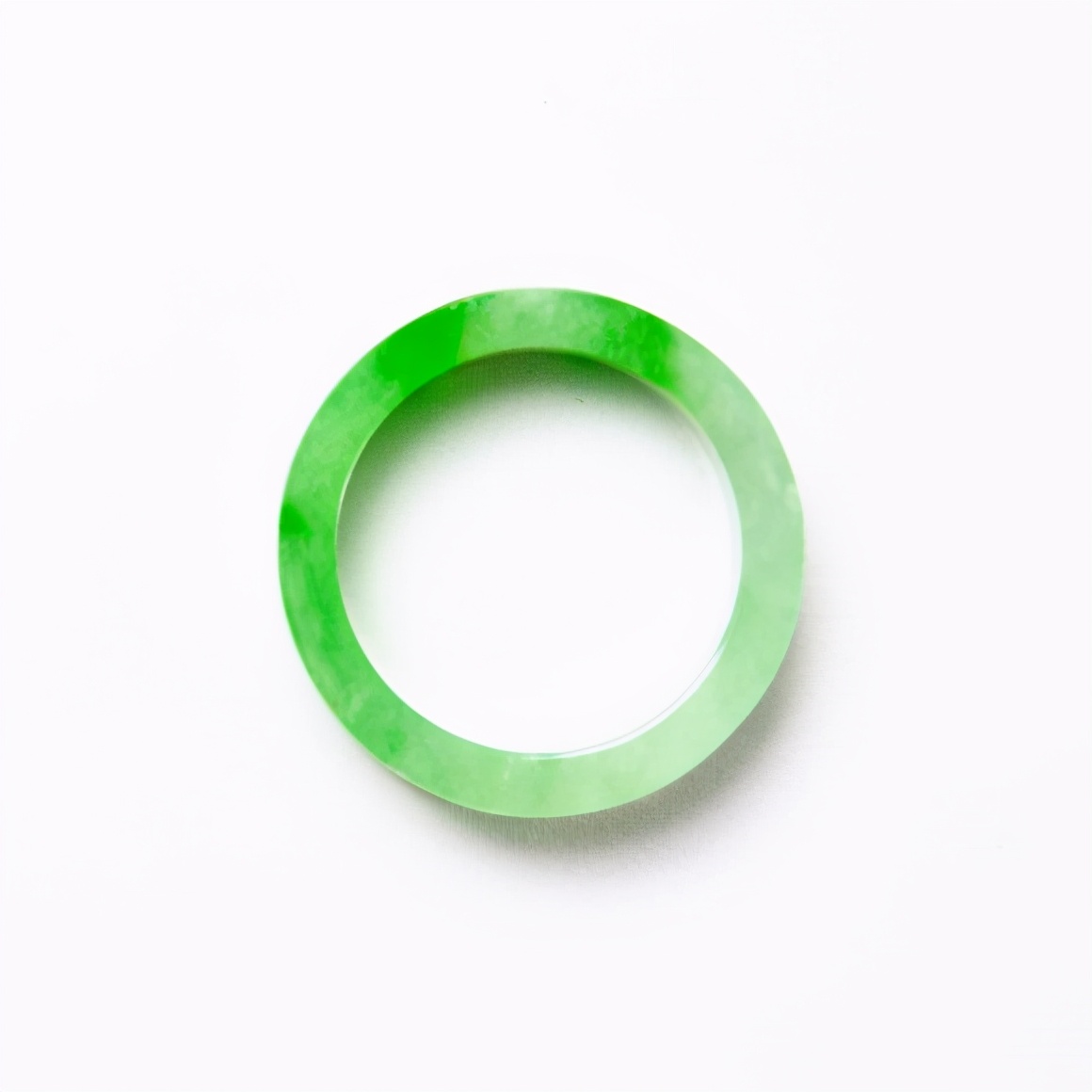 缅甸翡翠冰种手镯鉴别,缅甸翡翠玉手镯怎么辨别