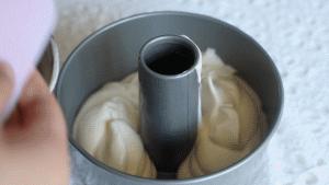 戚风蛋糕消泡是什么原因,戚风蛋糕太绵密是不是消泡了