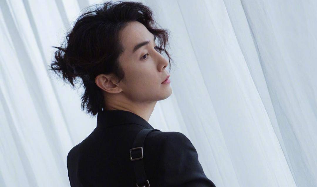 李承铉和戚薇合唱,李承铉戚薇名气