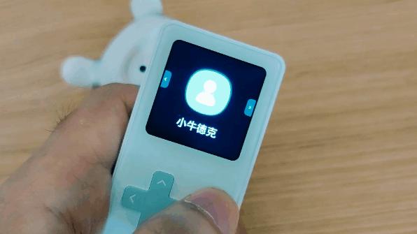 小爱同学不用插卡也能用,儿童智能电话不插卡能用吗