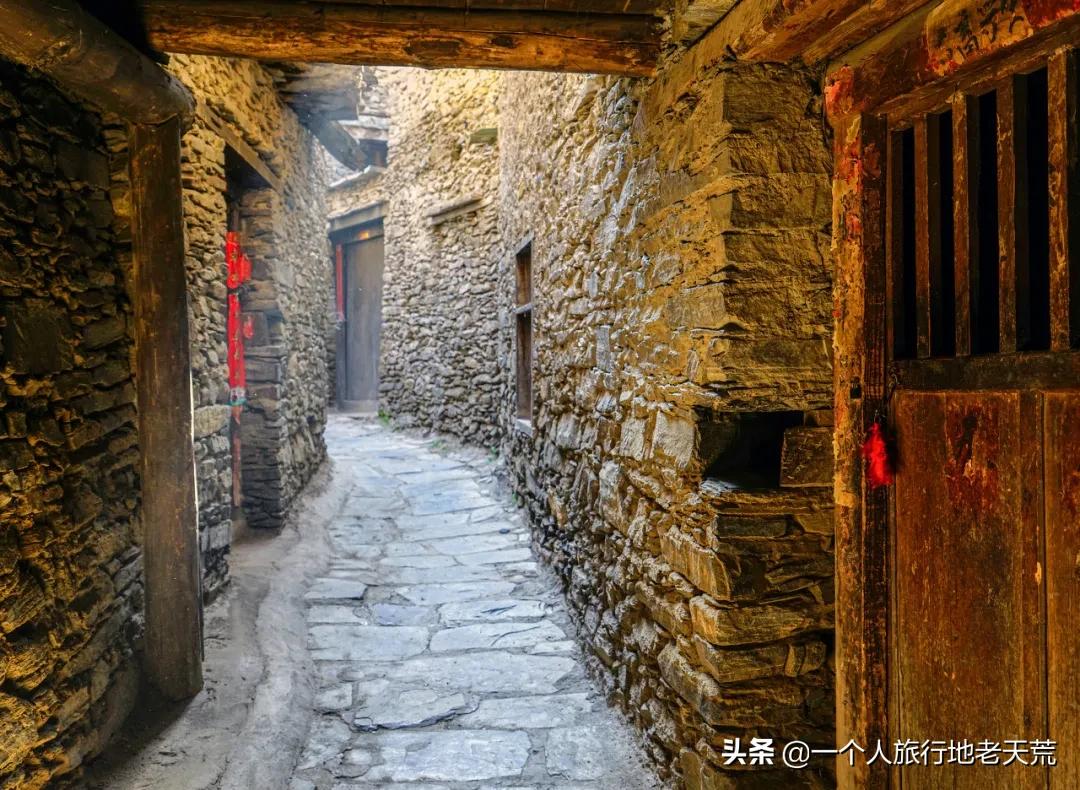 忽然想去自驾游了,想去川西看星空