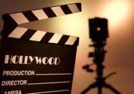 音乐艺考和传媒艺考哪个好,传媒艺考难不难学