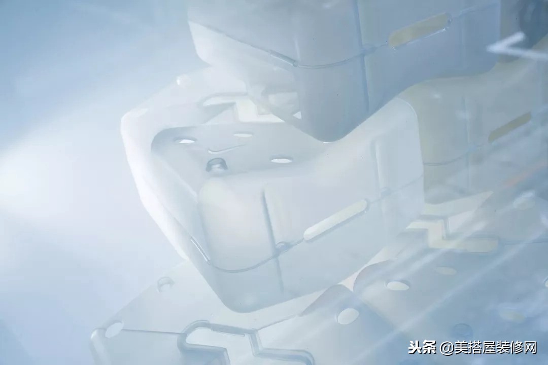 这位设计师给中国长脸了！他设计了一堆“垃圾”，却让……