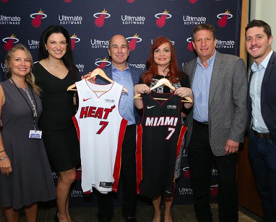 球衣那些事|76人第一个吃螃蟹,哈雷摩托车推出限量款