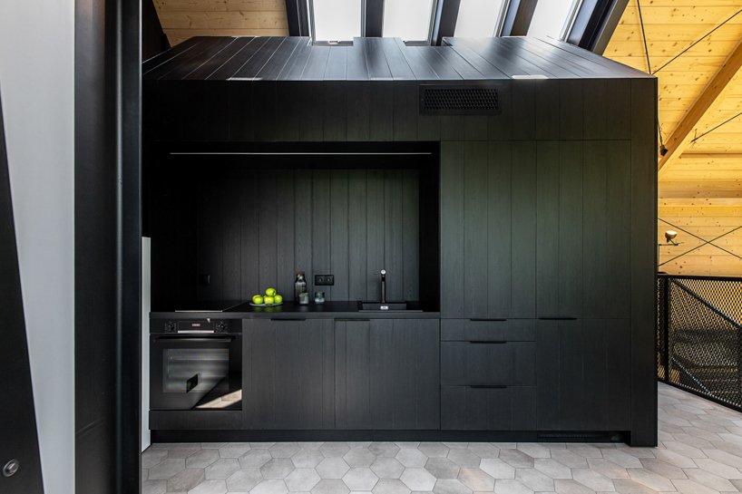 结合了传统与现代，倡导个人主义和独特性的波兰乡村度假屋