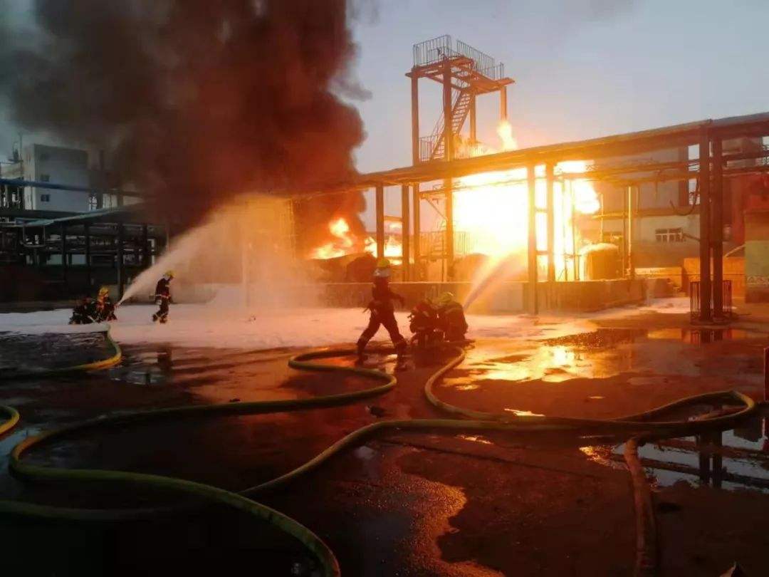 一化工厂火灾致1人死亡,最新化工厂火灾事故