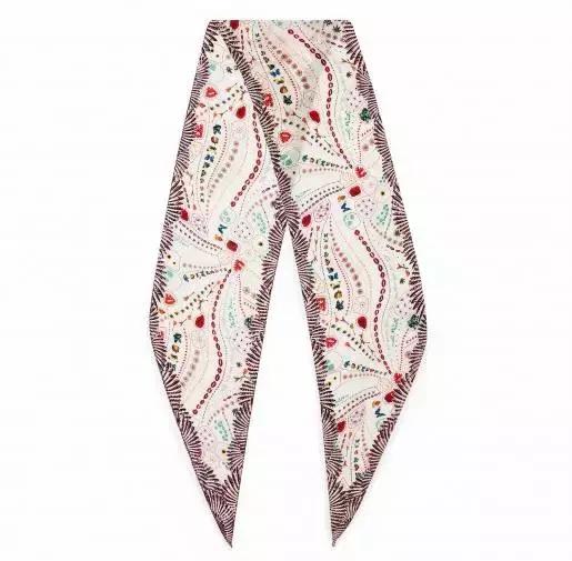 90后都不戴丝巾?谁说的!这种即优雅又酷的单品早就红透时尚圈了