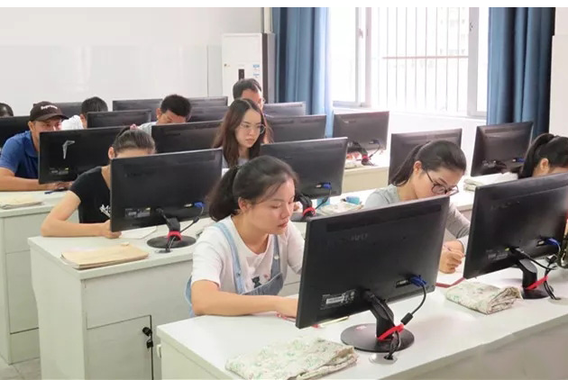 PPT高逼格动画模板制作：240集视频教程+5000教师模板，送你参考