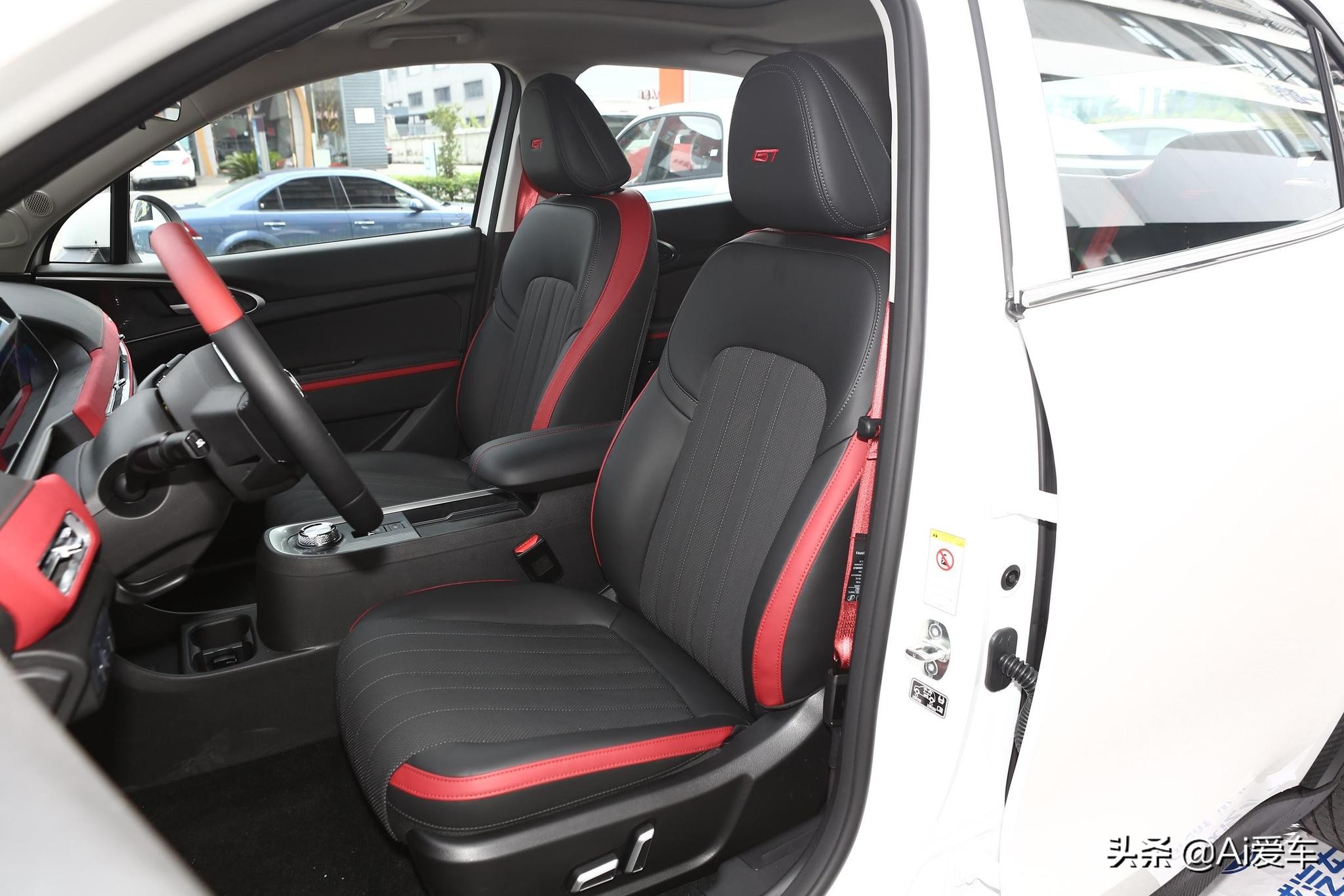 欧拉好猫甲壳虫多少钱,欧拉好猫甲壳虫2022款落地价