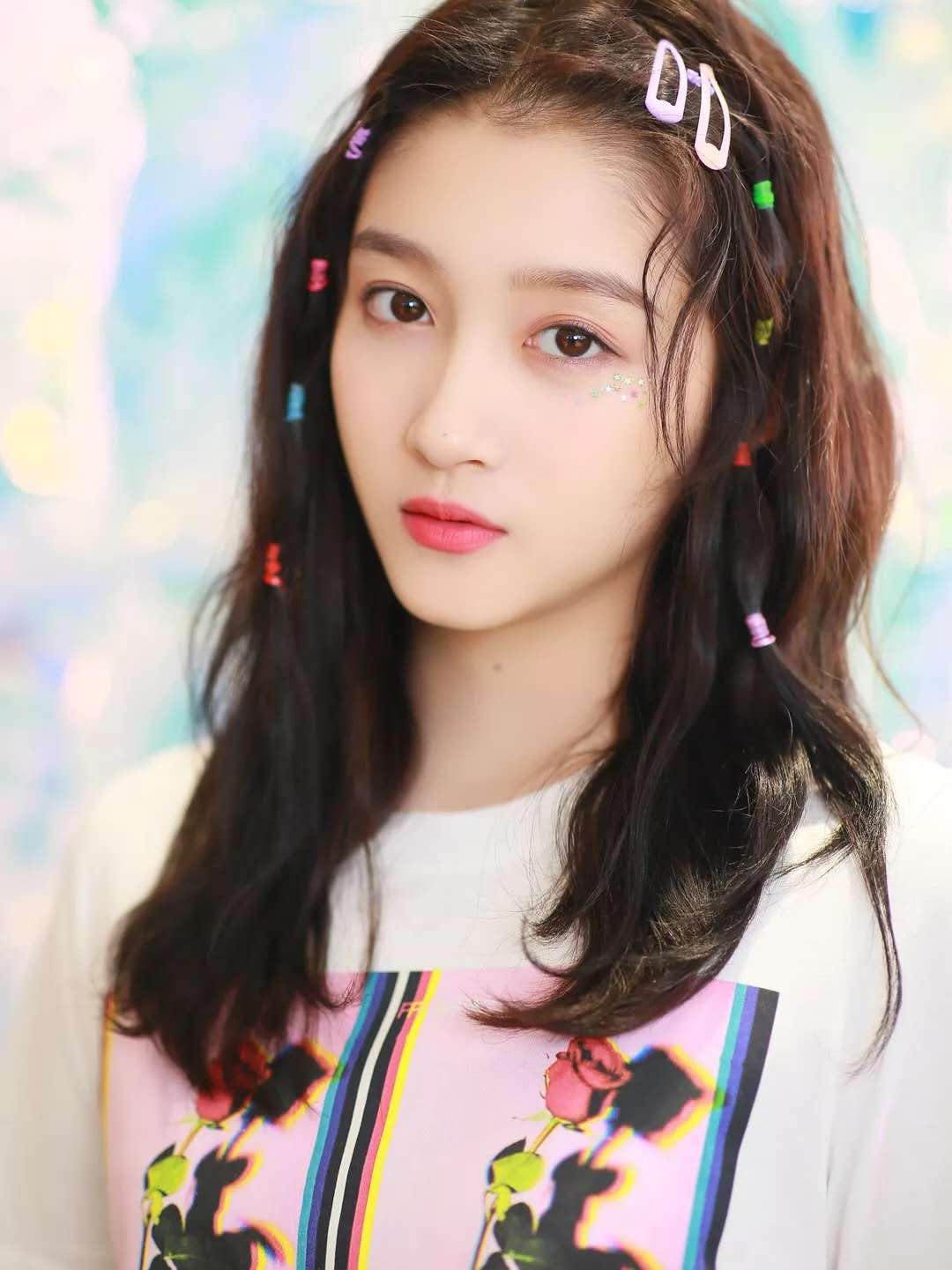 女明星们都穿的什么t恤,今年爆款t恤女