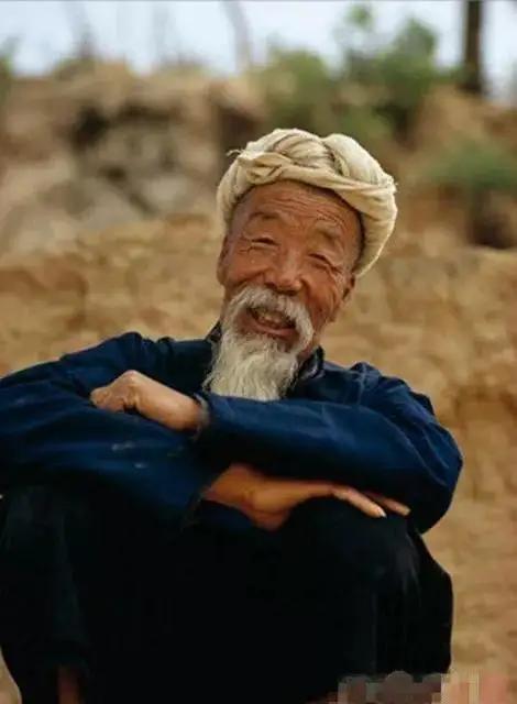 生产队时期和现在相比哪个阶段最好？农村90岁老大爷说出了真心话