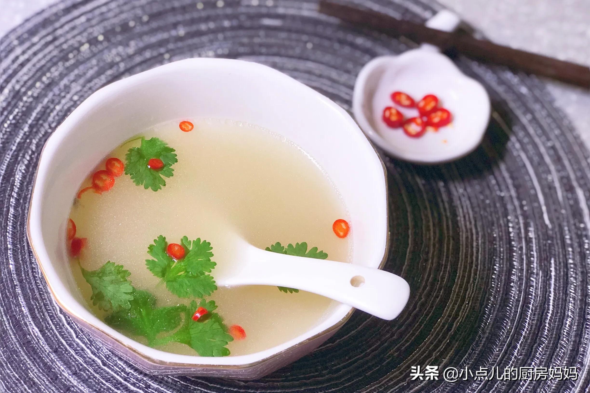 怎么熬出不腥的鲫鱼汤,熬鲫鱼汤不加猪油会不会白