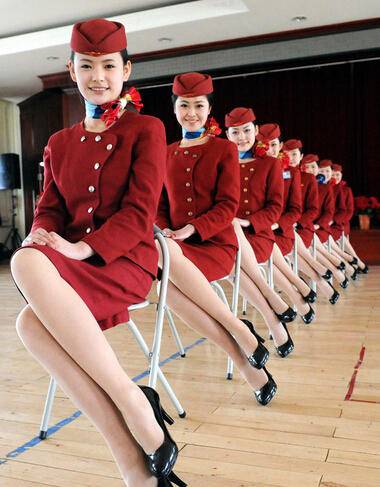 改善跷二郎腿的骨盆倾斜,骨盆倾斜可以反向跷二郎腿吗