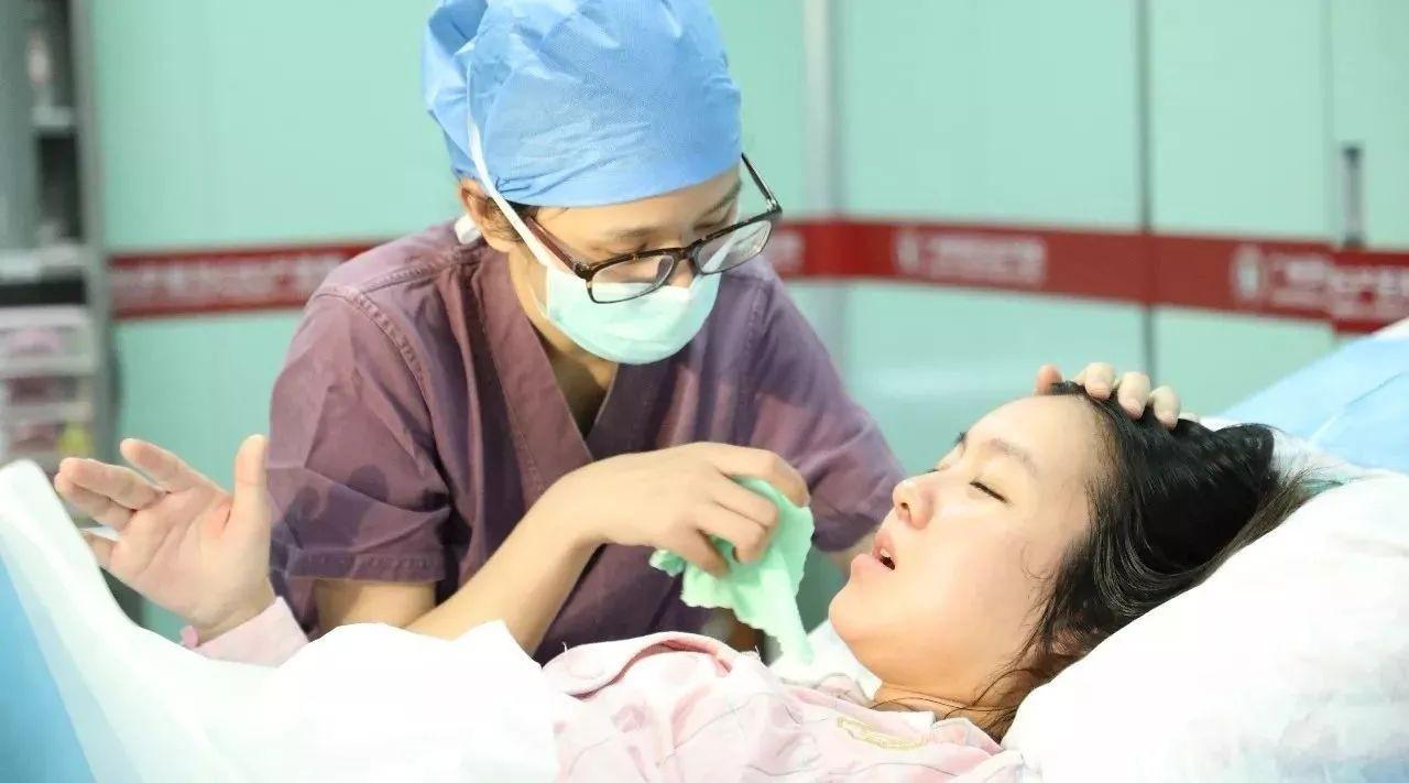 如何科学坐月子远离月子病,如何正确坐月子才不会落下月子病