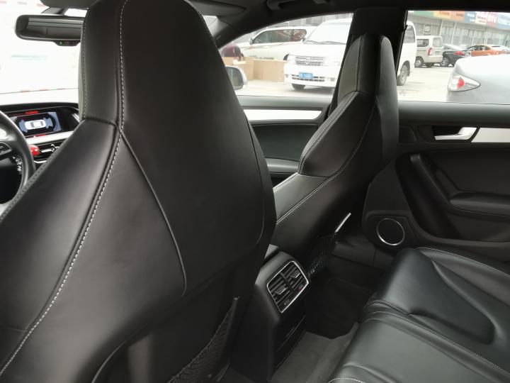 奥迪s52012款s53.0tcoupe,二手奥迪s5双门版