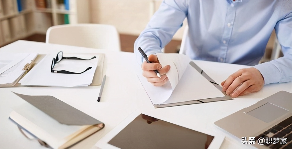 酒店办公室文员主要干什么,私立幼儿园的办公室文员干什么