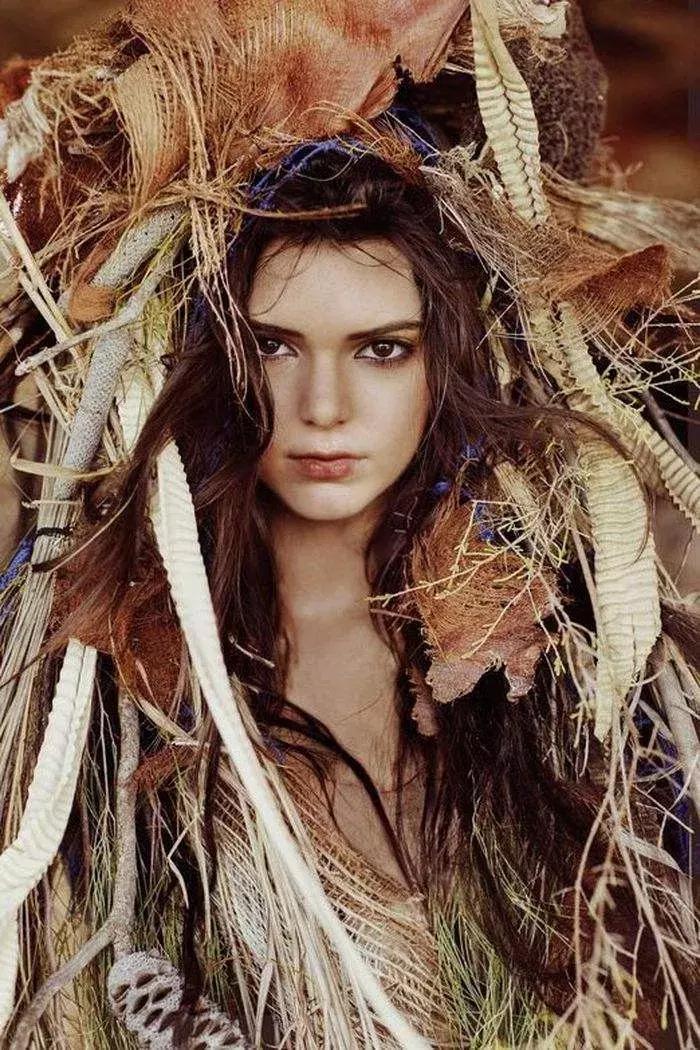 发朋友圈的女人高情商,高级的女人朋友圈应该发什么