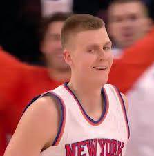 波神人设崩塌？被性侵少女还原强奸细节：他酷爱施虐，还骂我*货骚**