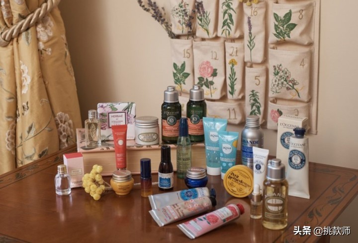 dior圣诞礼盒护肤套装,dior2018彩妆盒