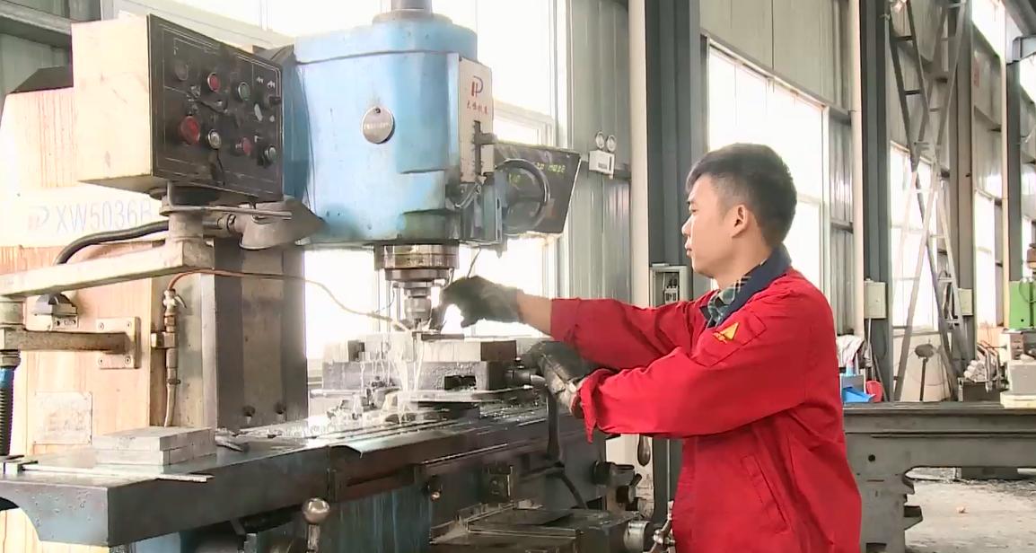 新型全自动大型榨油机全套,小型商用榨油机现榨现卖