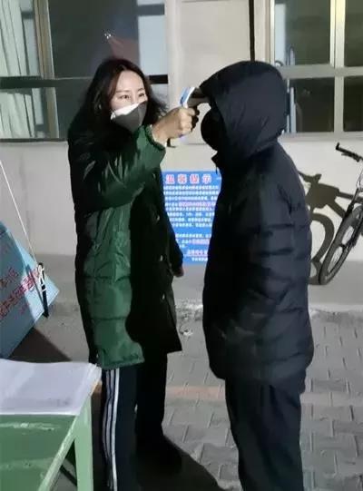 鄂前旗由你们守护，请记住这些让人泪目的瞬间