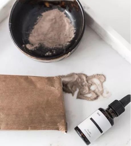 贫民窟女孩的面膜清单-1