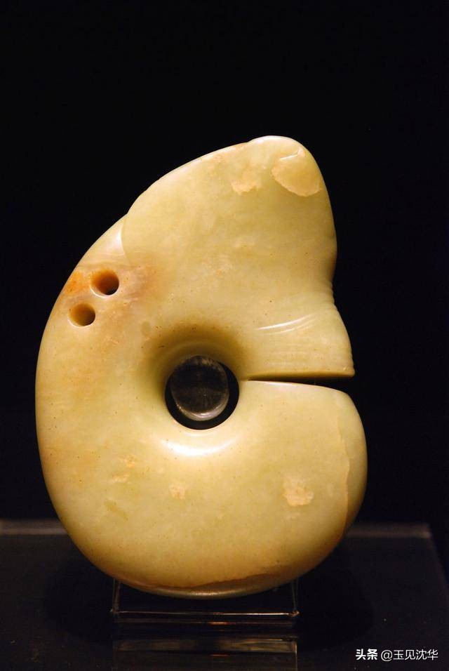 千年古玉盘出后比新玉更加油润,古玉跟新玉有什么区别