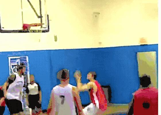 美国野球场的氛围真的好吗,美国野球场是正规场地吗