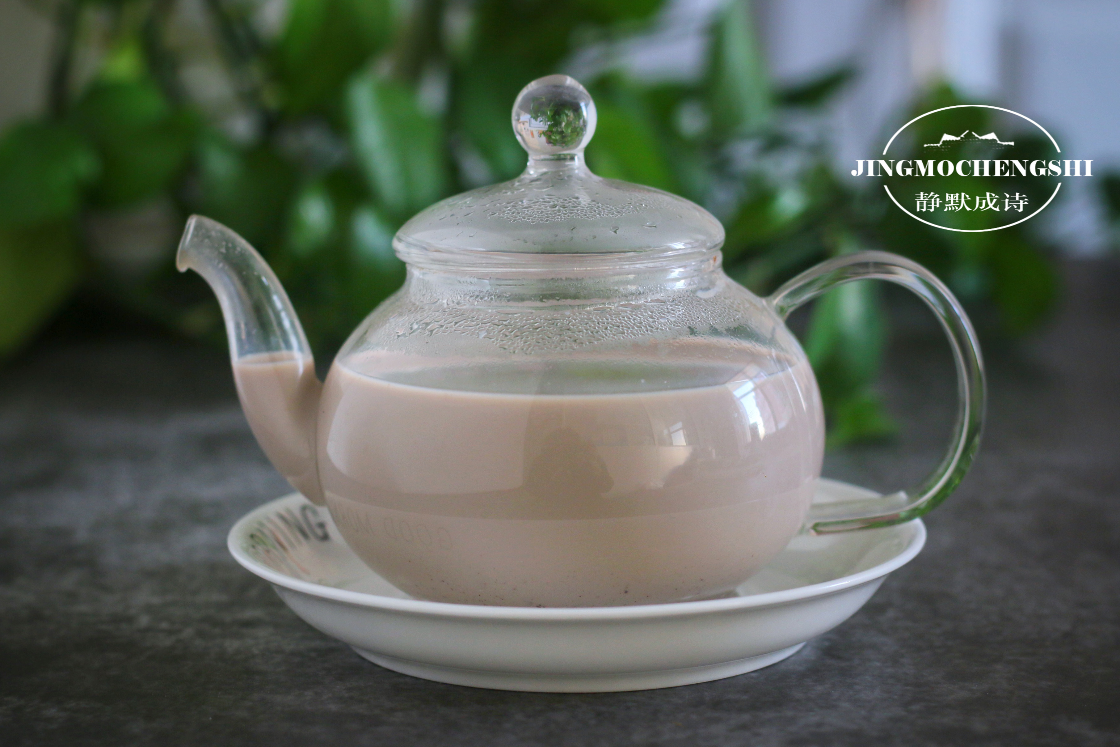 教你如何做手煮奶茶,在家怎么做奶茶不用锅煮