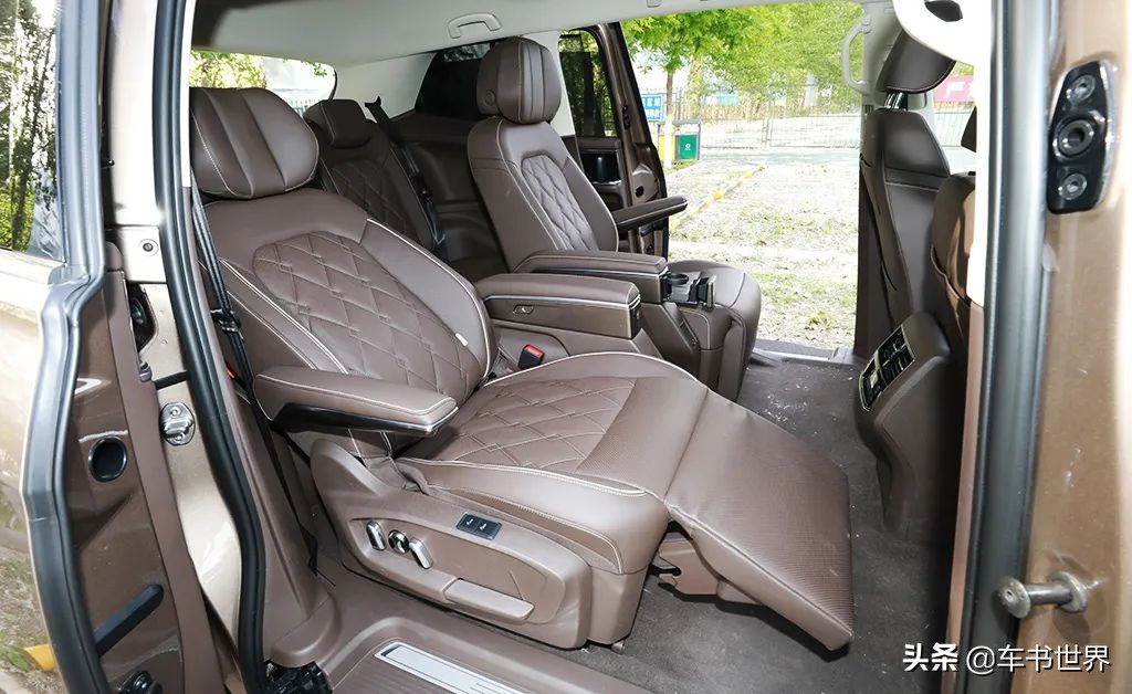 威然和夏朗比较选哪个更好,大众夏朗2017款怎么样