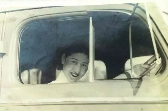 22岁的郑苹如诱杀汉奸被捕，牺牲后为何还深陷桃色新闻漩涡？