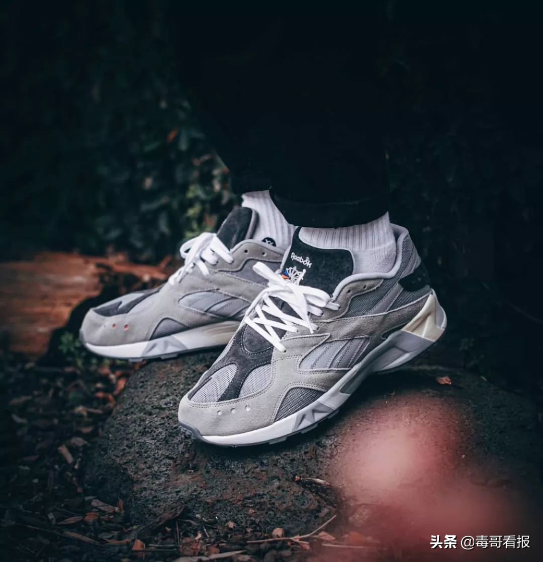 reebok什么意思啊,为什么reebok两个标志
